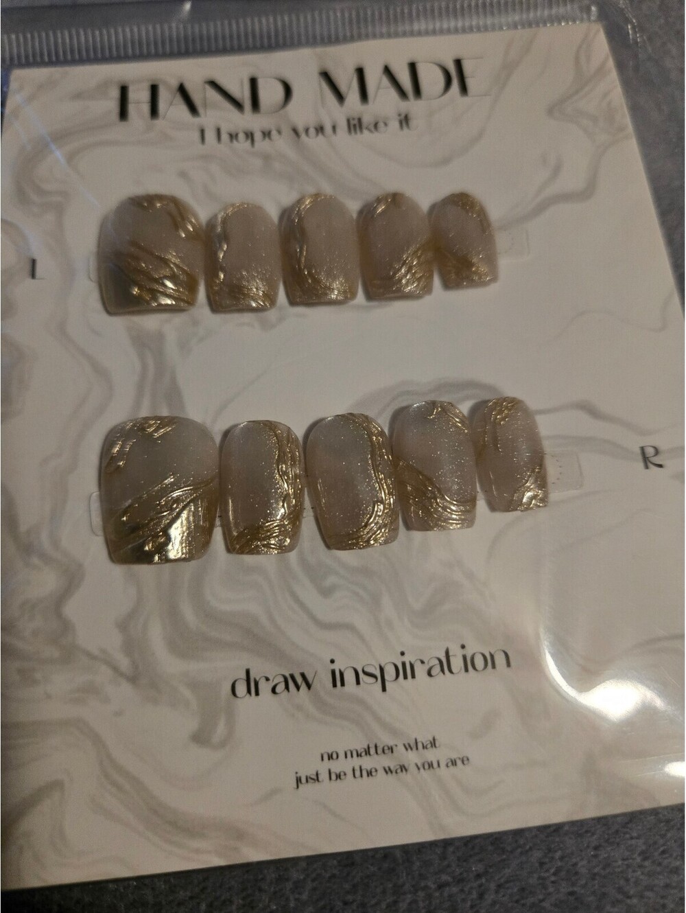 Handmade Elegant Gold Glitter Press-On Nails – Chic and Sparkly